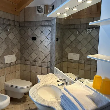 Champagne Apartment